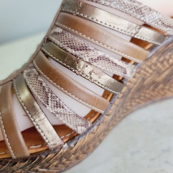 Contesa by Italian Shoemakers Sandals 10 - Picture 11 of 11